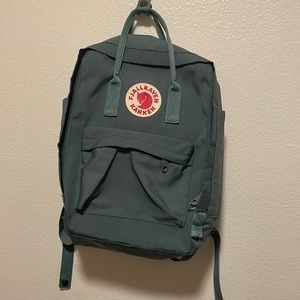 Fjallraven Kanken teal/seafoam regular sized backpack